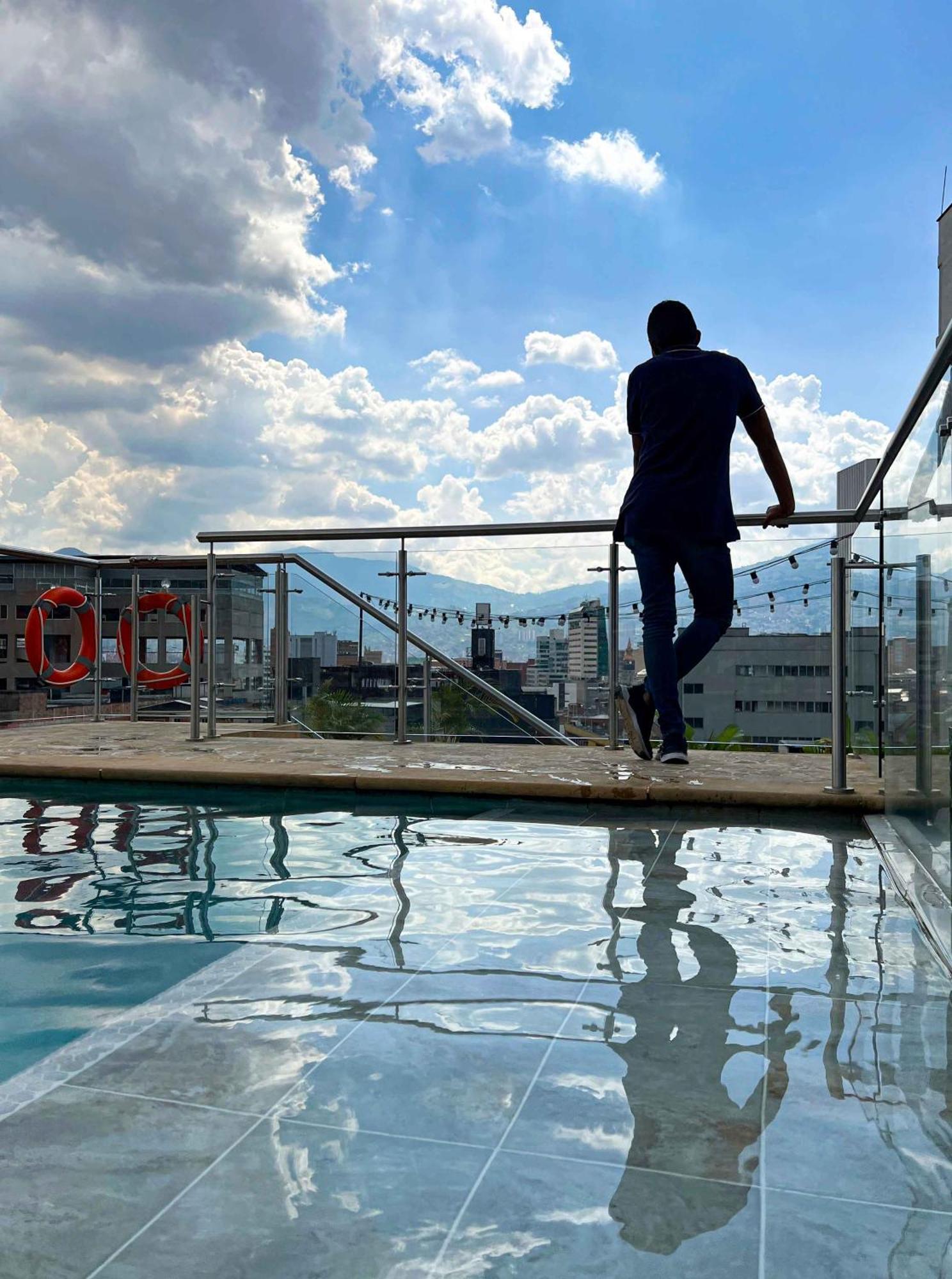 Apartahotel Medellín Exteriör bild